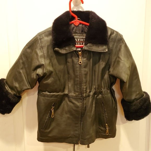 Genuine leather and faux fur coat. - Picture 1 of 4